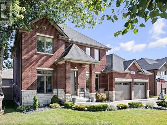 House for sale in Ontario