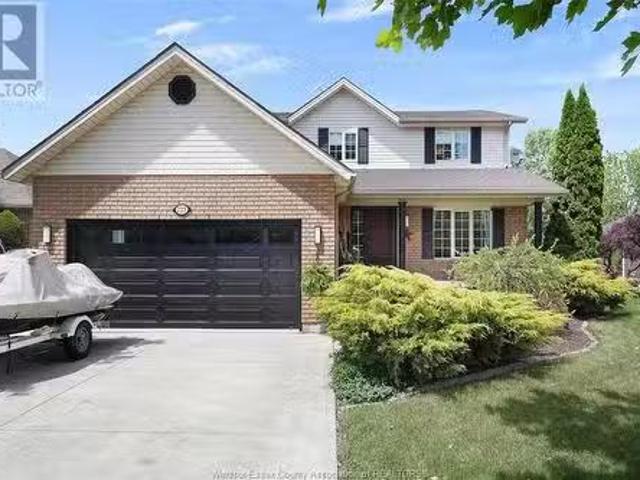 House for sale in Amherstburg, Ontario