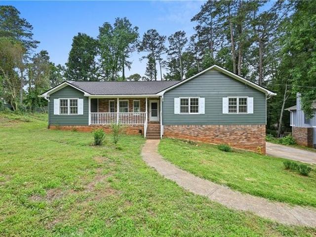 House for sale in Lilburn, Georgia