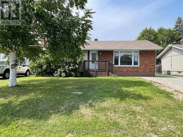 House for sale in Temiskaming Shores, Ontario