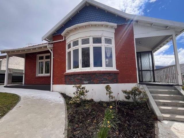 House for rent in Otakou