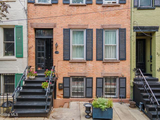 House for sale in Albany, New York
