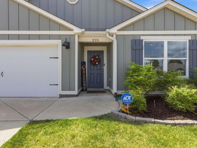 House for sale in Calera, Alabama