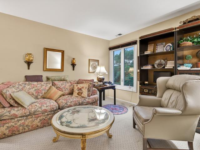Condo for sale in Buffalo Grove, Illinois