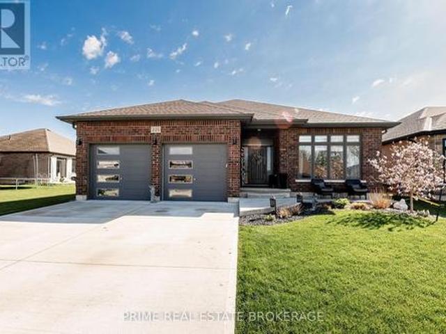House for sale in Fingal, Ontario