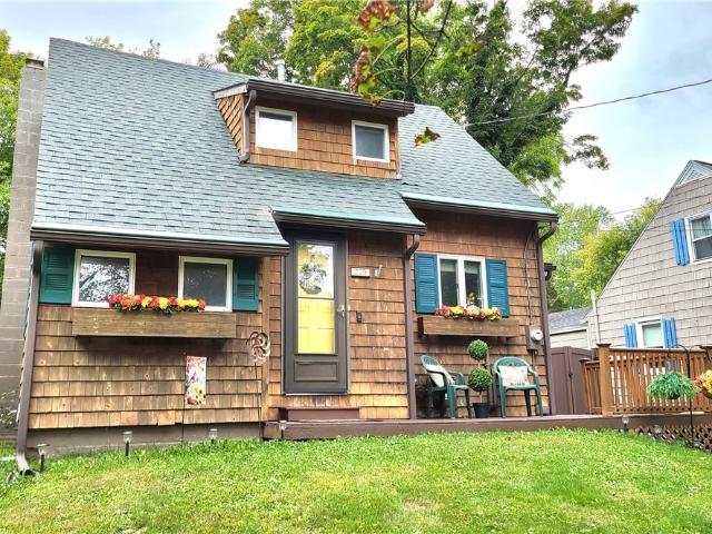 House for sale in Town of Manlius, Onondaga County