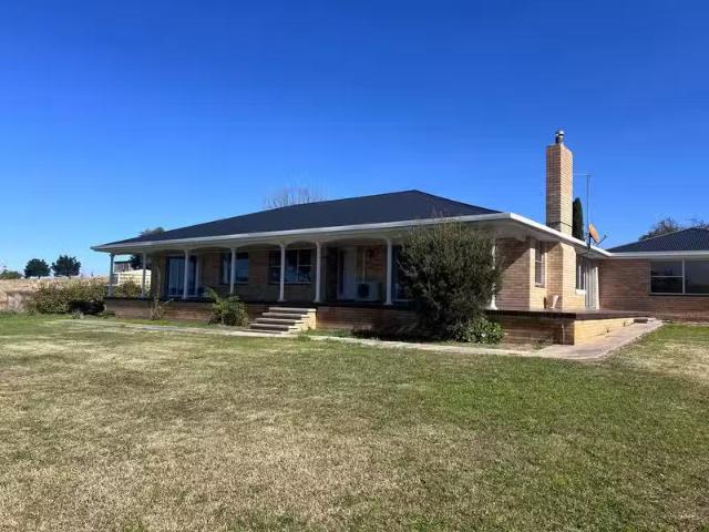 House for rent in Goulburn