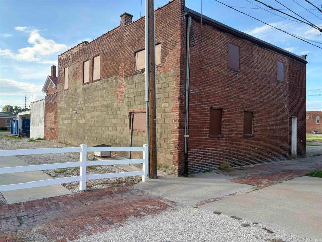 Commercial for sale in Vincennes, Indiana