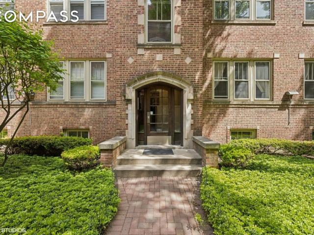 Condo for sale in Oak Park Condo for sale in Oak Park