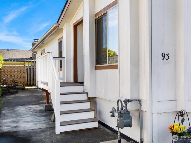 House for sale in Oak Harbor, Washington