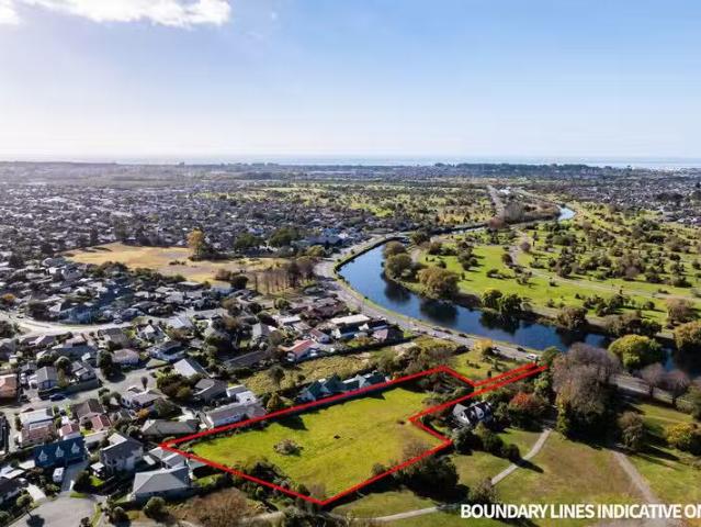 House for sale in Chaslands, Canterbury