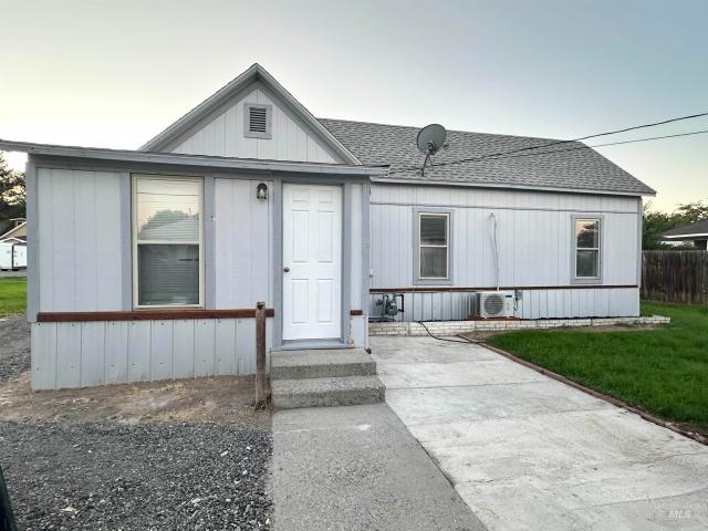 House for sale in Gooding, Idaho