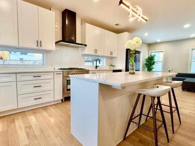 House for sale in Edison, New Jersey