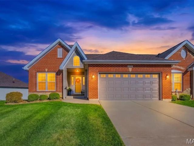 House for sale in Heritage Pointe, Wentzville