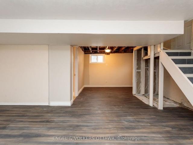 House for rent in Applewood Acres, Ottawa