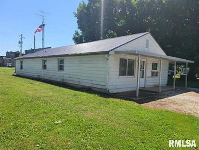 House for sale in Blandinsville, Illinois