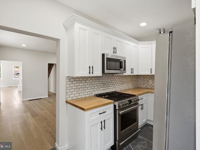House for sale in Burlington, Burlington County