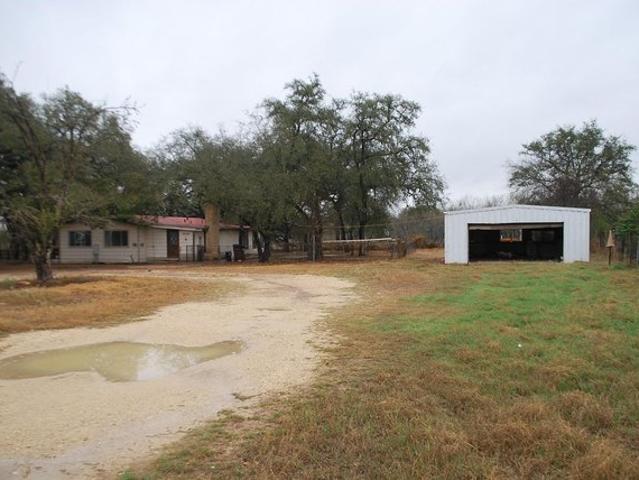 House for sale in Somerset, Texas