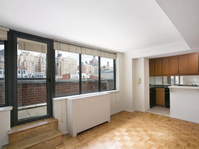 Condo for sale in Arverne, New York