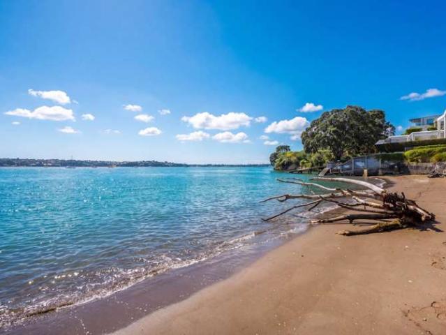 Apartment for sale in Herne Bay
