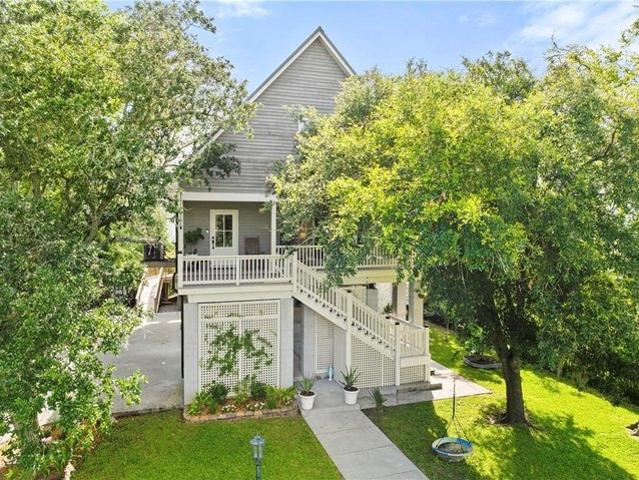 House for sale in Mandeville, Louisiana