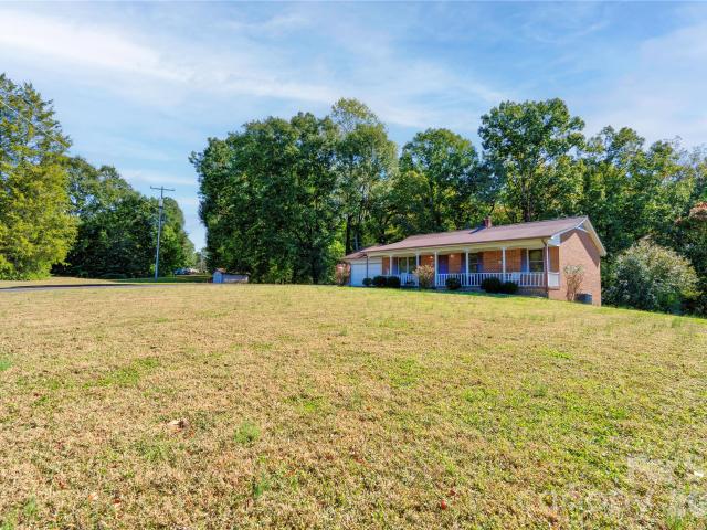 House for sale in White Plains, Kings Mountain