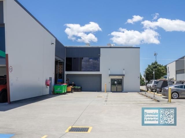 Office for rent in Toombul, Queensland