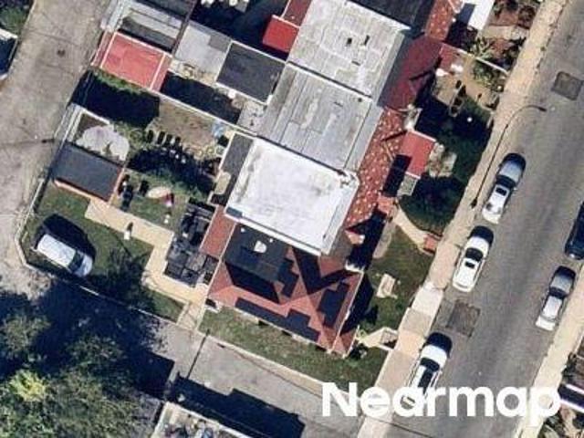 House for sale in Queens, Arverne