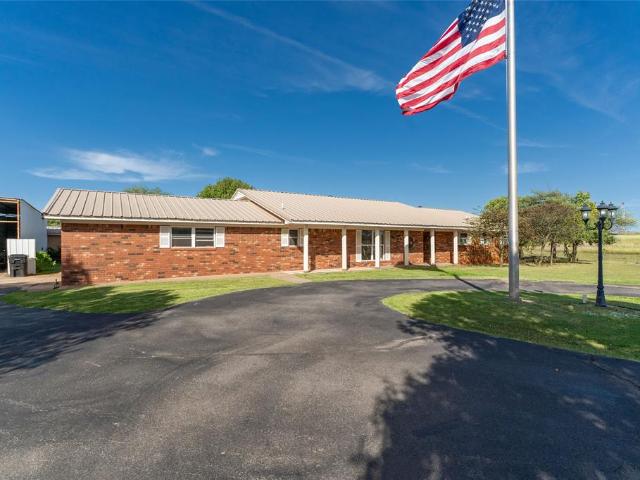 House for sale in Arapaho, Oklahoma
