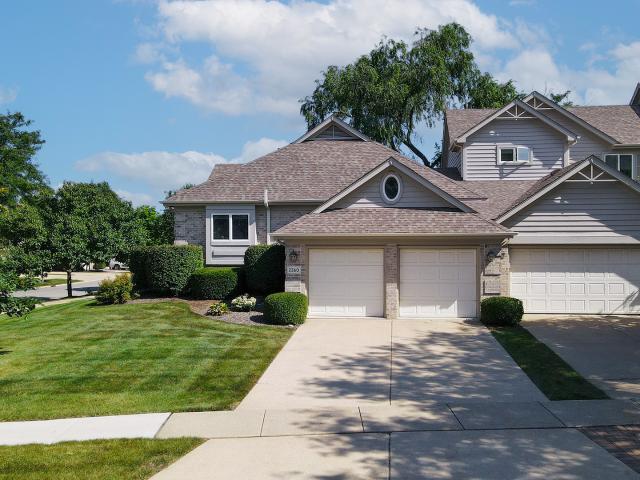 Townhouse for sale in Downers Grove, Illinois