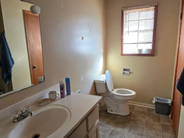 House for sale in Hebron, Middleton