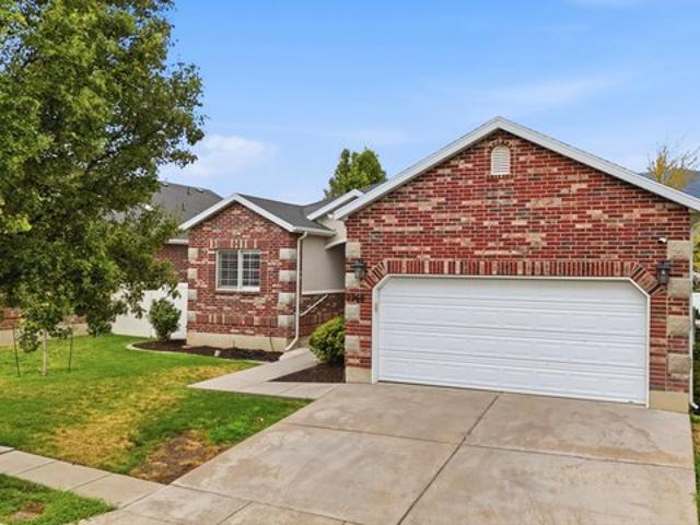 House for sale in Layton, Utah
