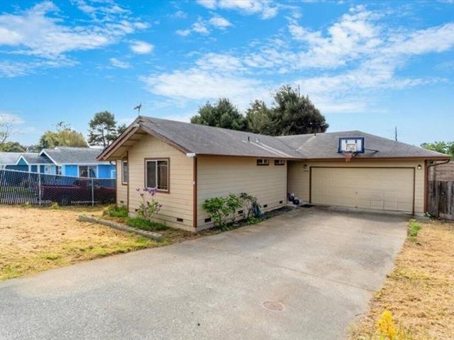 House for sale in Humboldt, California