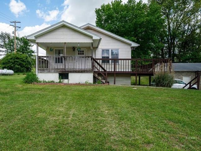 House for sale in Albany, Ohio