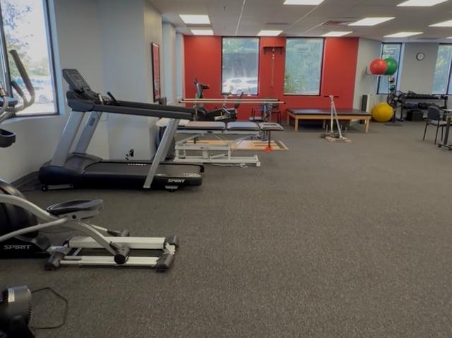 Property for rent in Barrington Square, Hoffman Estates