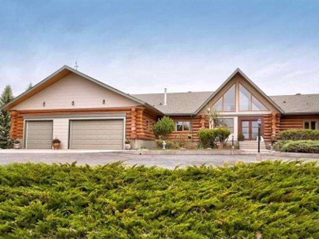 House for sale in Alberta