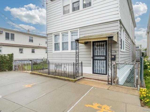 House for sale in Queens, Arverne