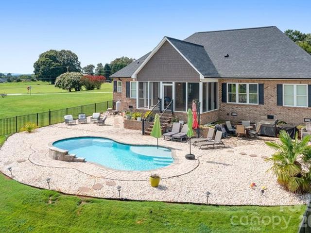 House for sale in Lincolnton, North Carolina