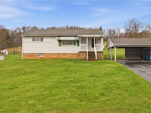House for sale in Indian Head, Pennsylvania