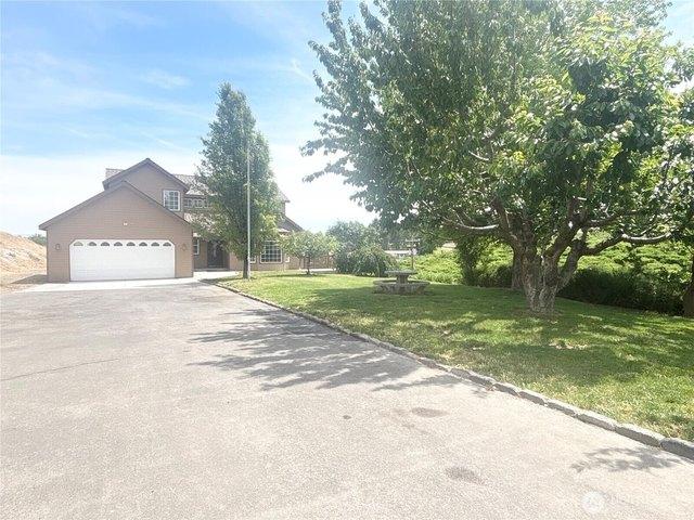 House for sale in Selah, Washington