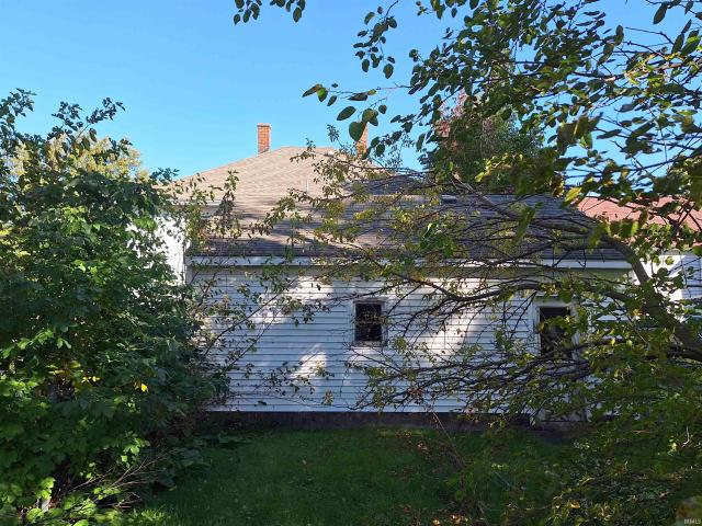 House for sale in Woodburn, Allen County