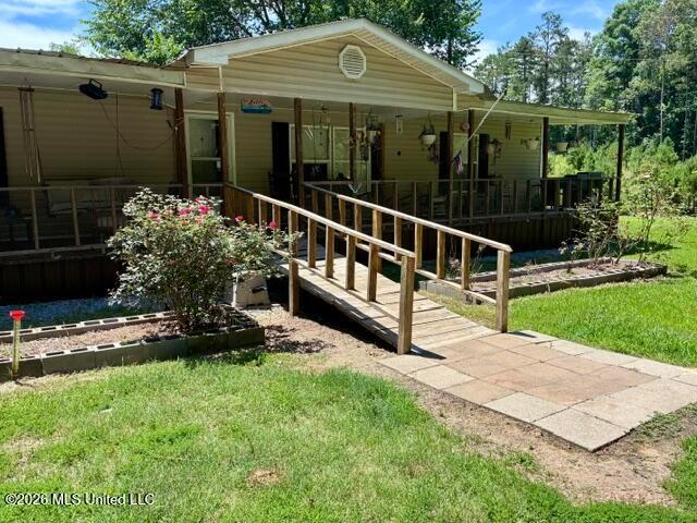 House for sale in West, Mississippi
