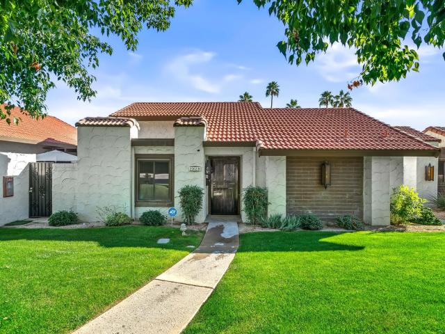 Apartment for sale in Palm Springs, California
