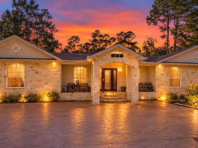 House for sale in Porter, Montgomery County