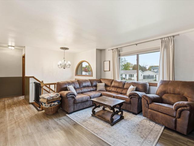 House for sale in Neenah, Winnebago County