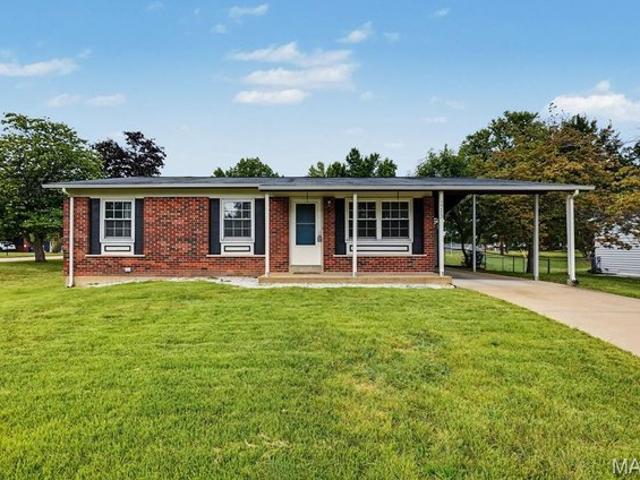 House for sale in Maryland Heights, Missouri