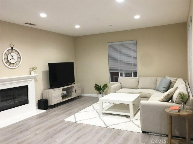 Condo for rent in Fullerton