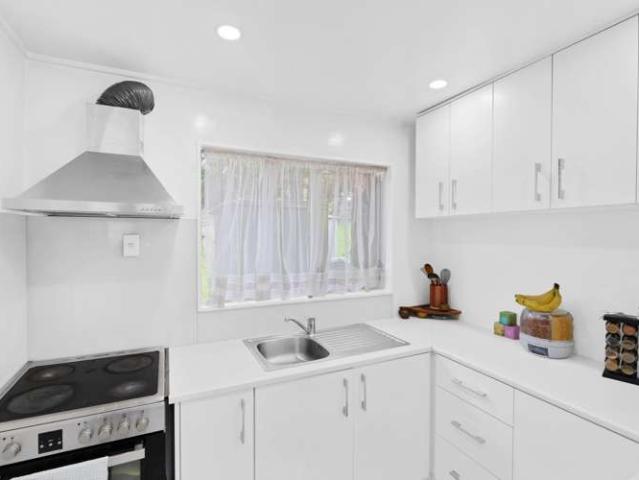 Apartment for sale in Days Bay, Wellington