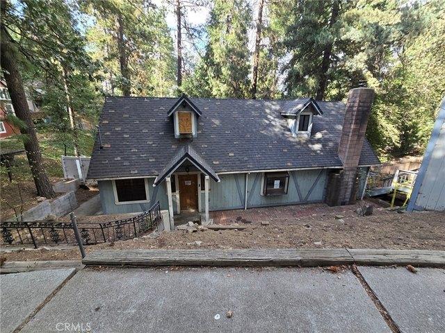 House for sale in Cedarpines Park, California