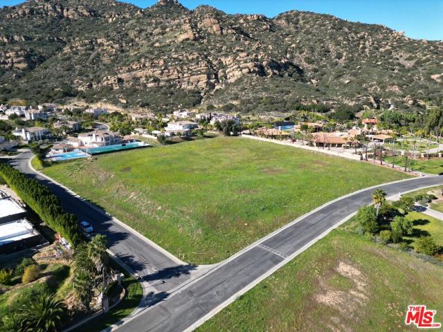 House for sale in Chatsworth, California